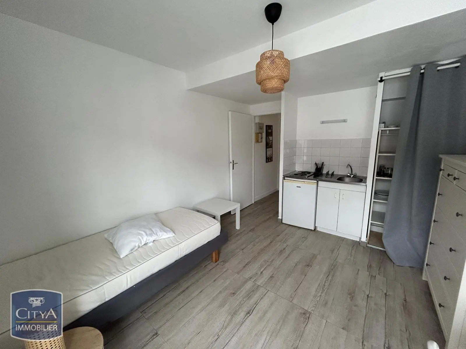 Photo 2 Appartement 1 pièce 18.04m²