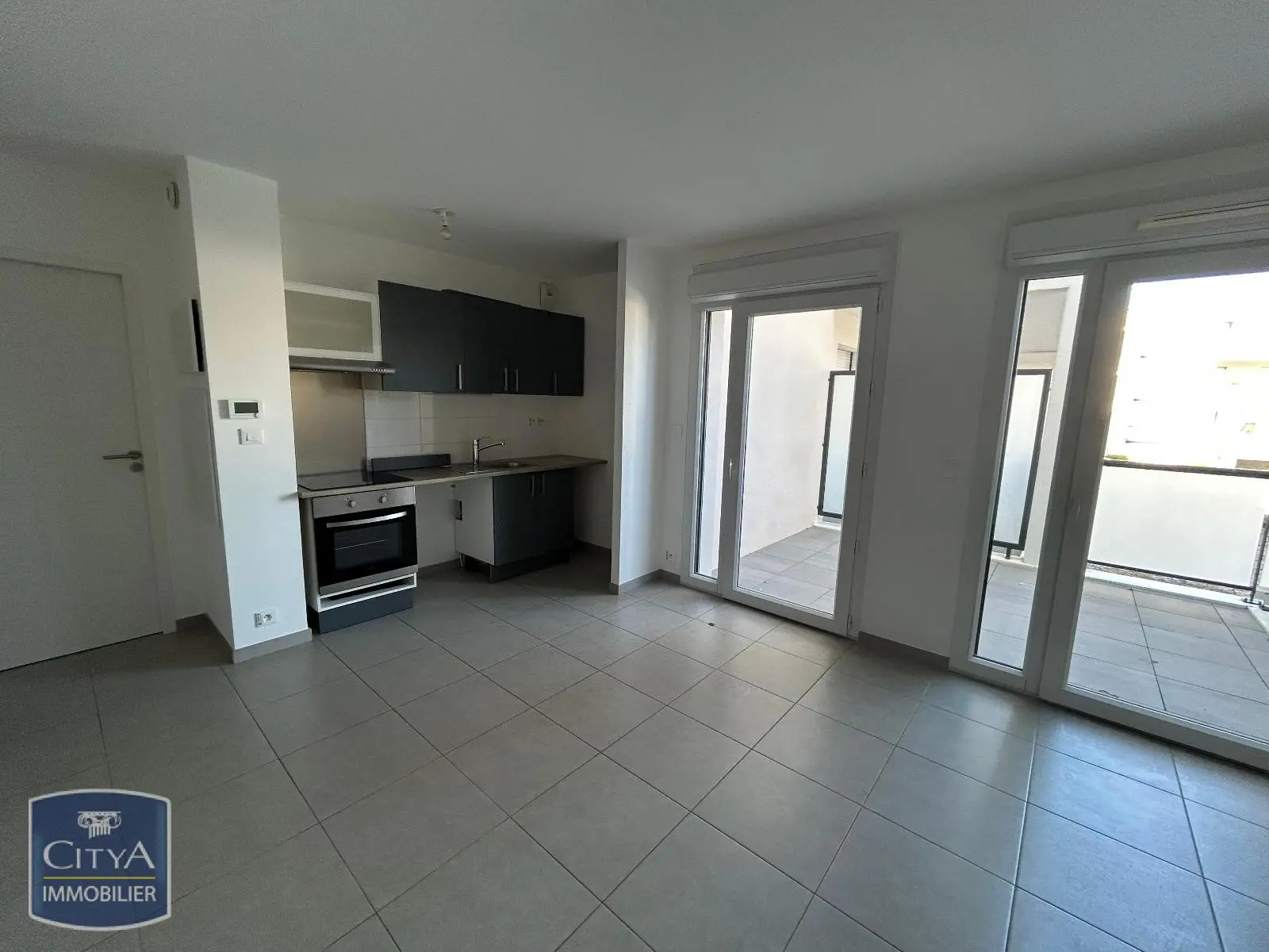 Photo 1 Appartement 1 pièce 25.03m²