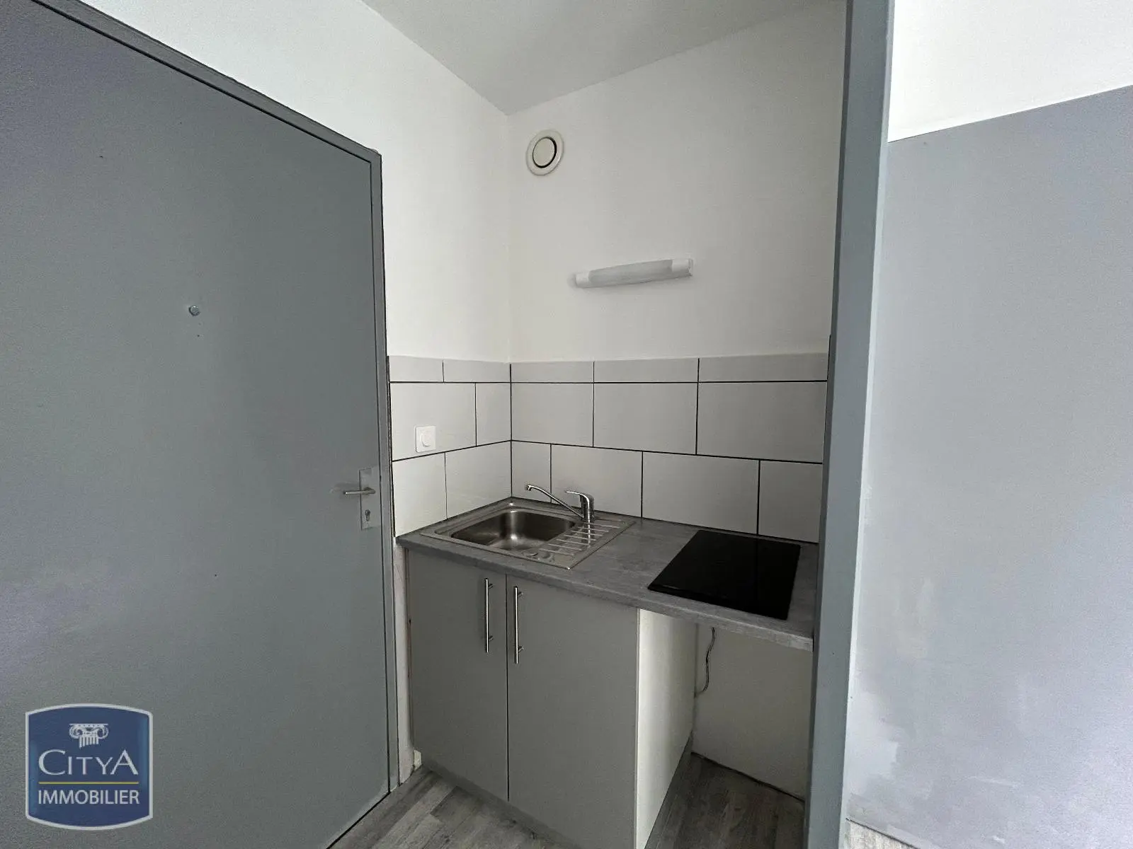 Photo 4 Appartement 1 pièce 18.2m²