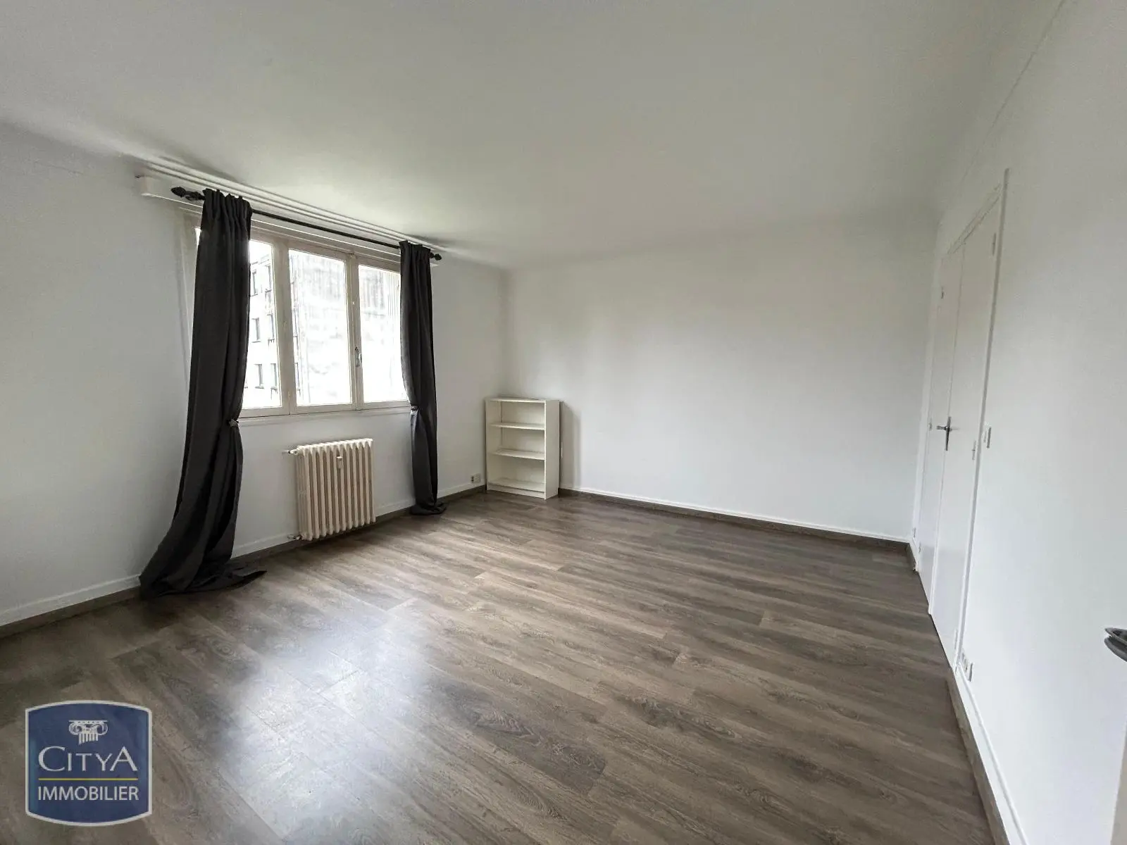 Photo 1 Appartement 1 pièce 27.87m²