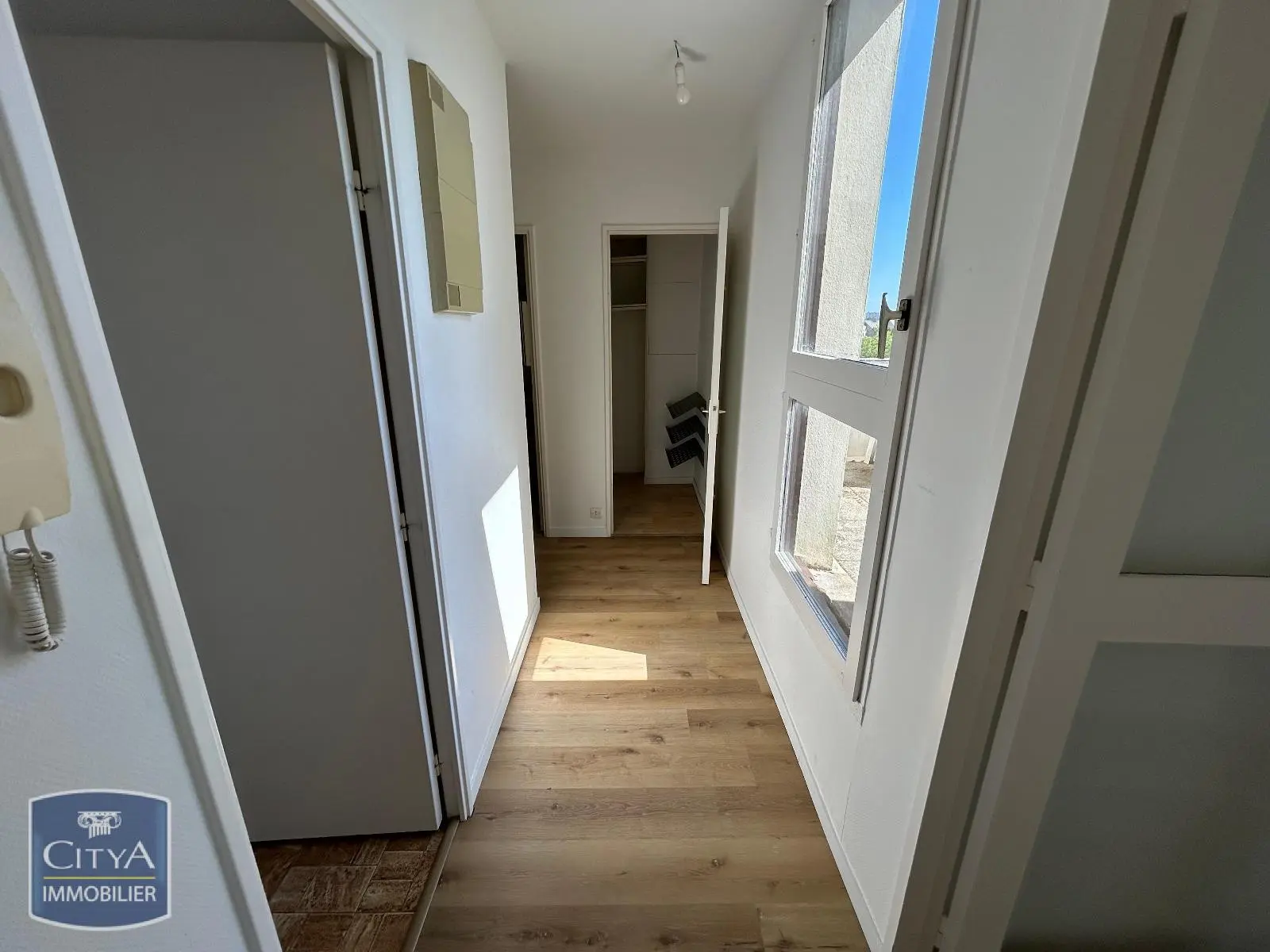 Photo 3 Appartement 1 pièce 38.48m²