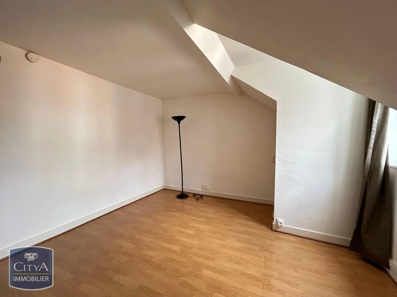 Photo 2 Appartement 1 pièce 16.57m²