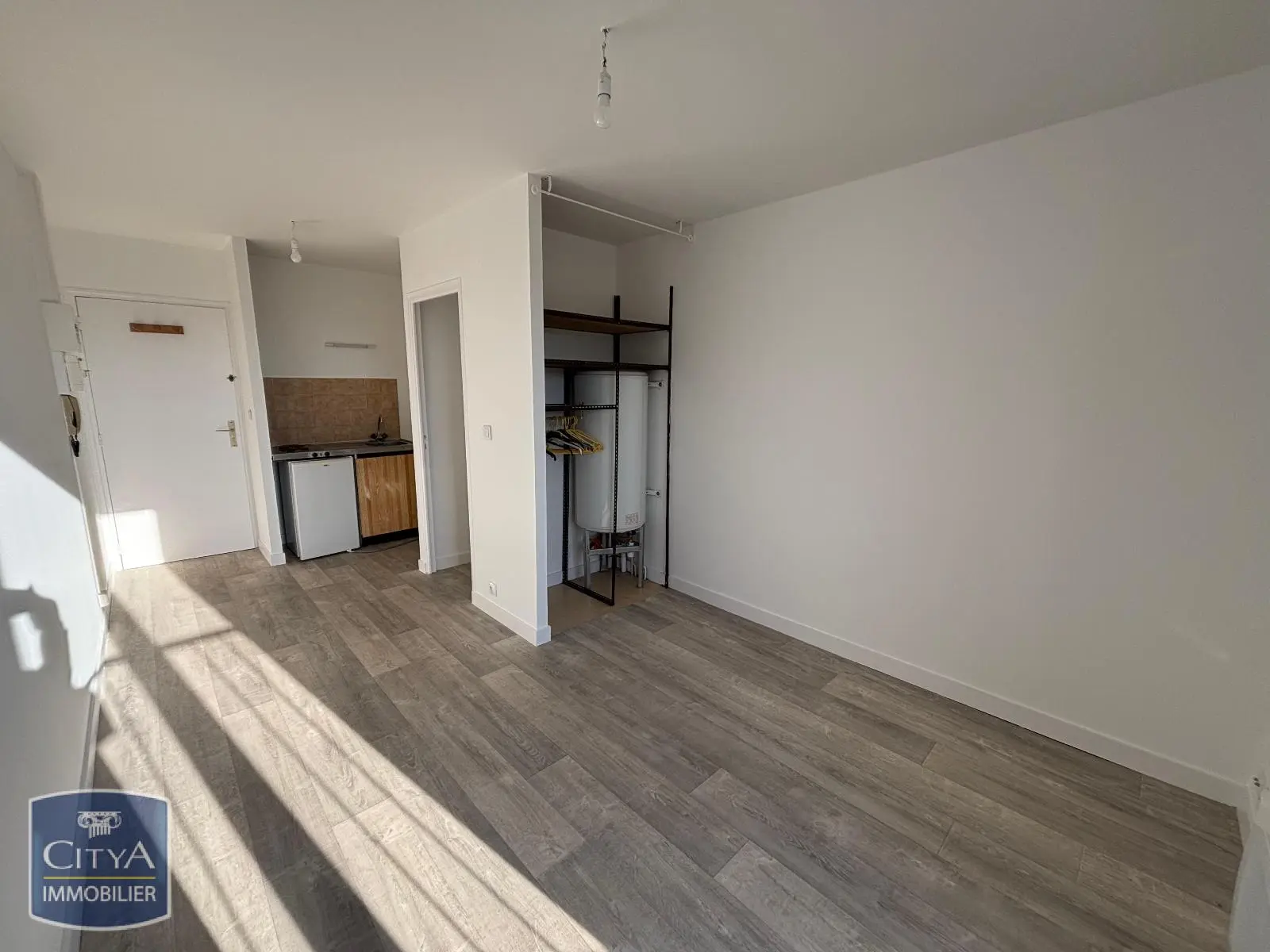 Photo 2 Appartement 1 pièce 20.63m²