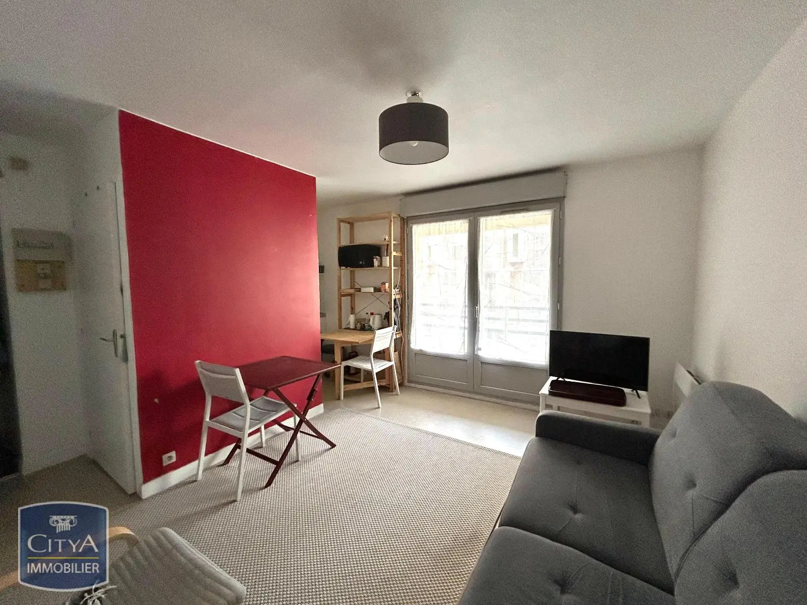 Photo 2 Appartement 1 pièce 19.71m²