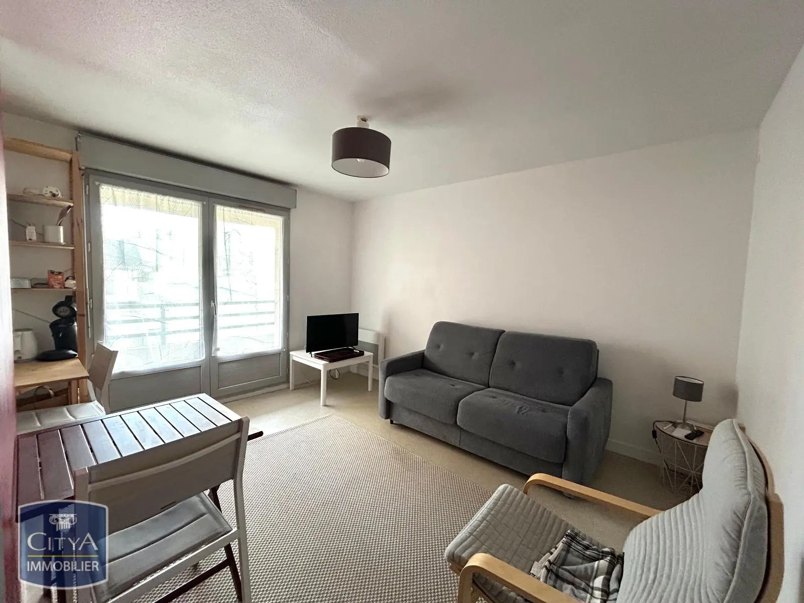 Photo 1 Appartement 1 pièce 19.71m²
