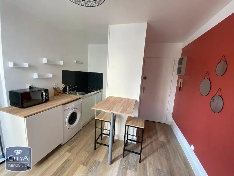 Photo 1 Appartement 1 pièce 24.18m²