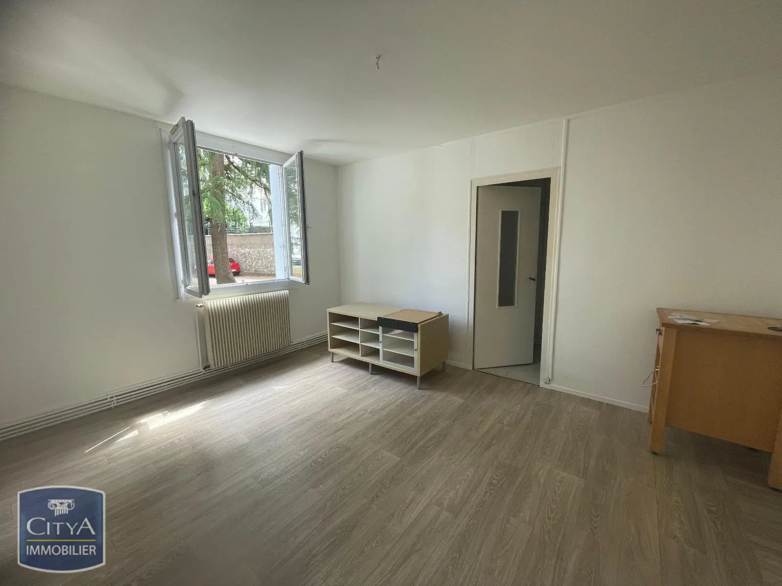 Photo 1 Appartement 1 pièce 28.29m²