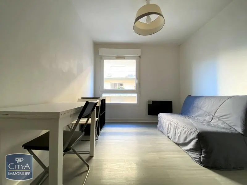 Photo 1 Appartement 1 pièce 18.74m²