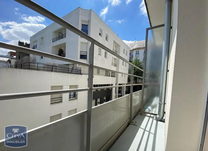Photo 2 Appartement 1 pièce 34.11m²