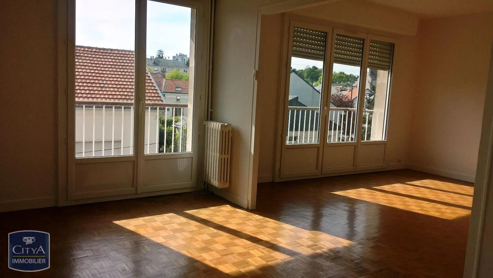 Photo 1 Appartement 5 pièces 91.43m²
