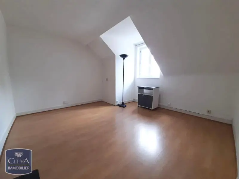 Photo 2 Appartement 1 pièce 16.57m²