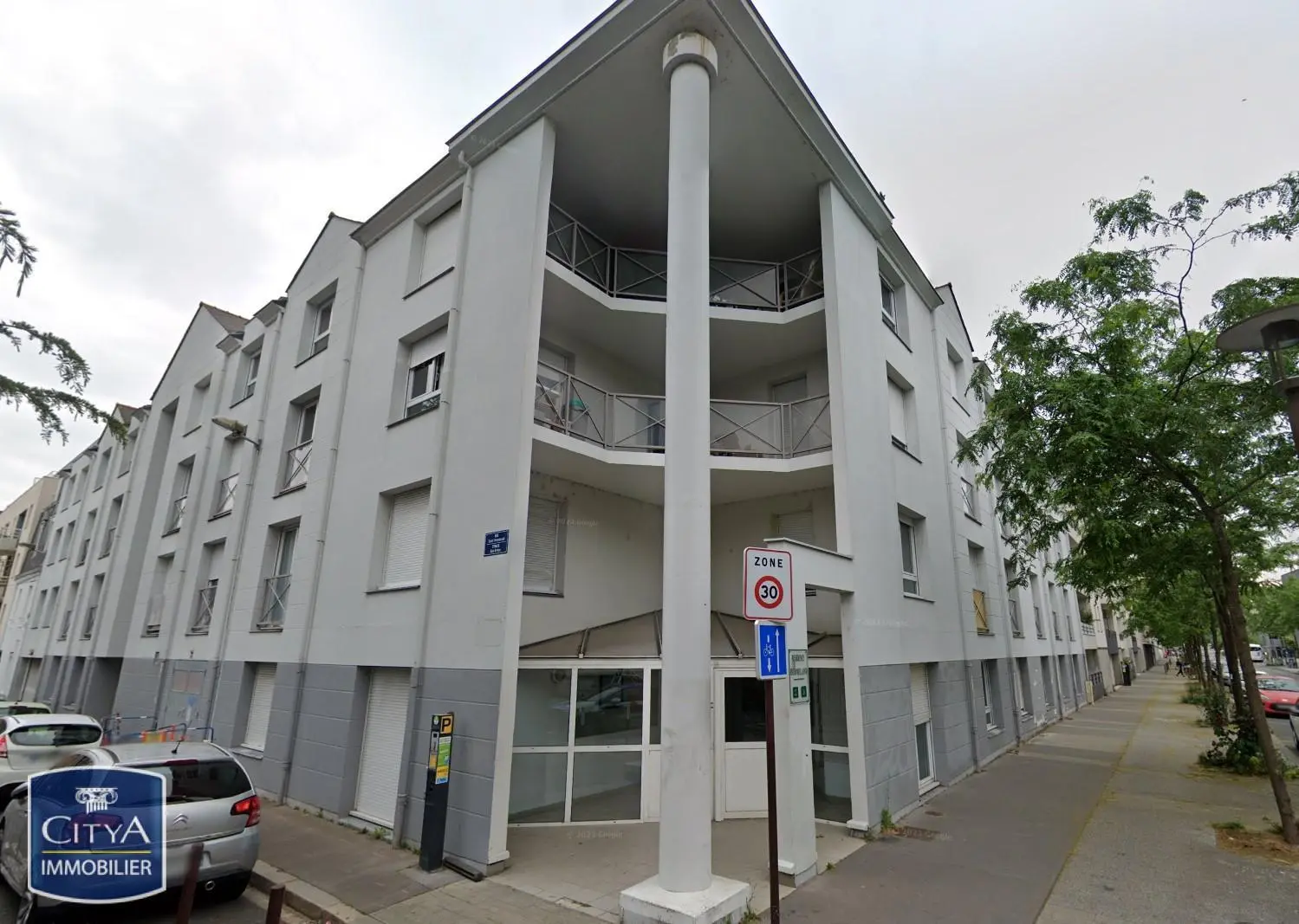 Photo 1 Appartement 1 pièce 18.2m²