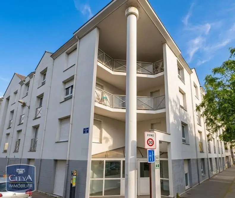 Photo 1 Appartement 1 pièce 17.68m²
