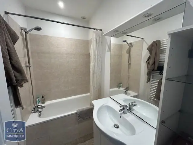 Photo 3 Appartement 1 pièce 33.91m²