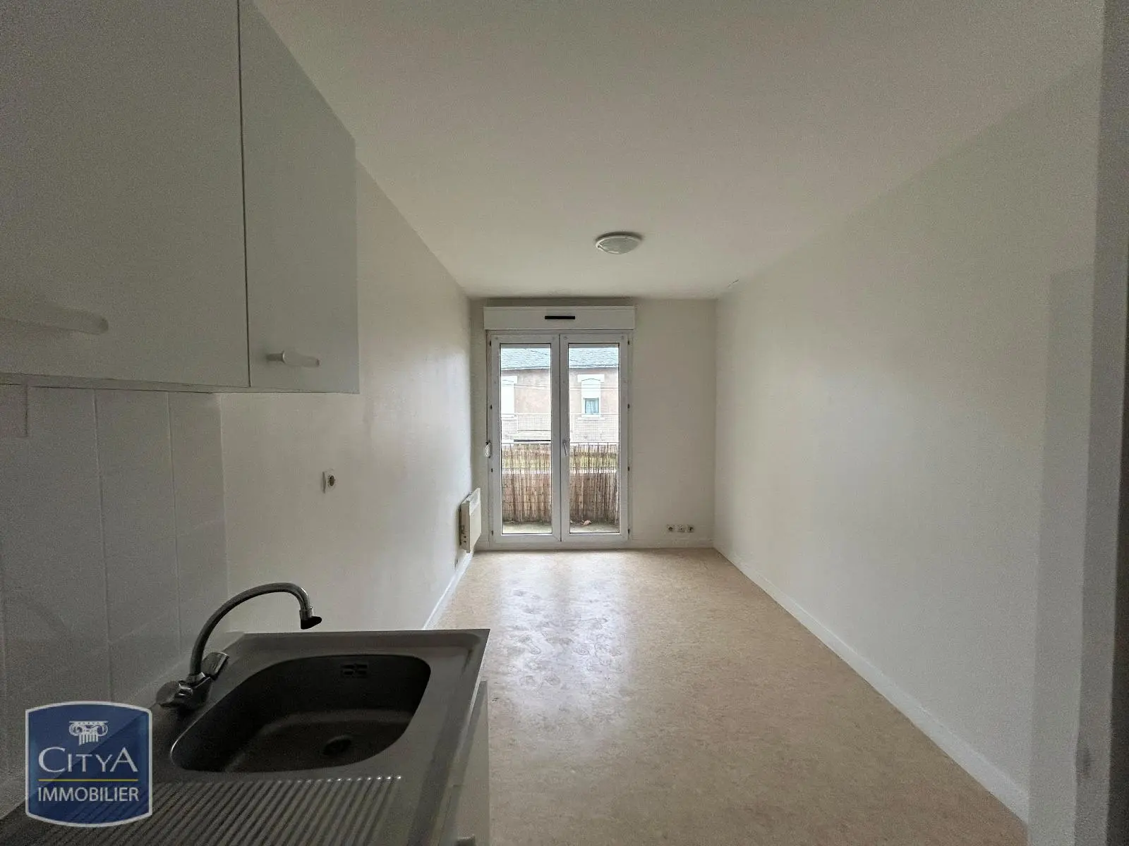 Photo 2 Appartement 1 pièce 17.42m²