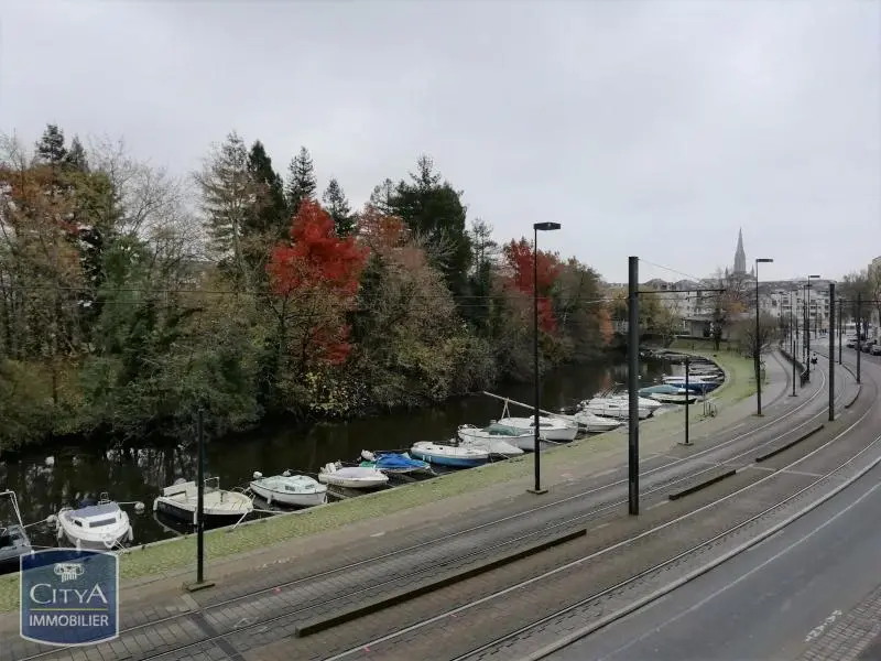 Photo 3 Parking