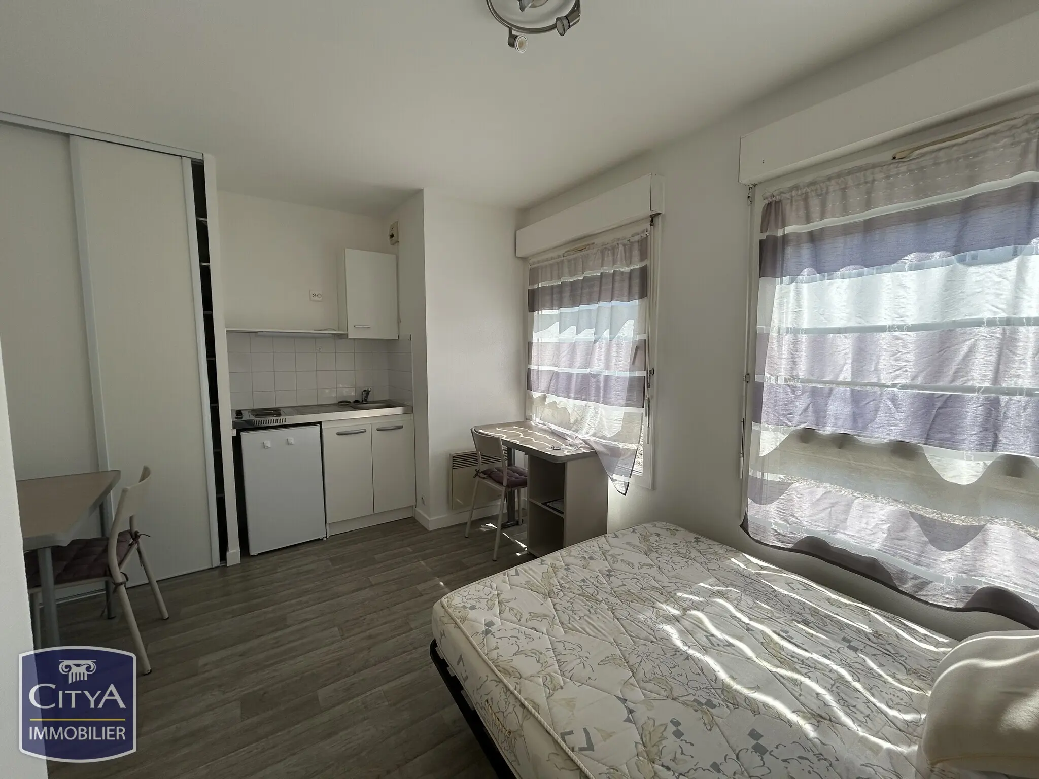 Photo 1 Appartement 1 pièce 18m²