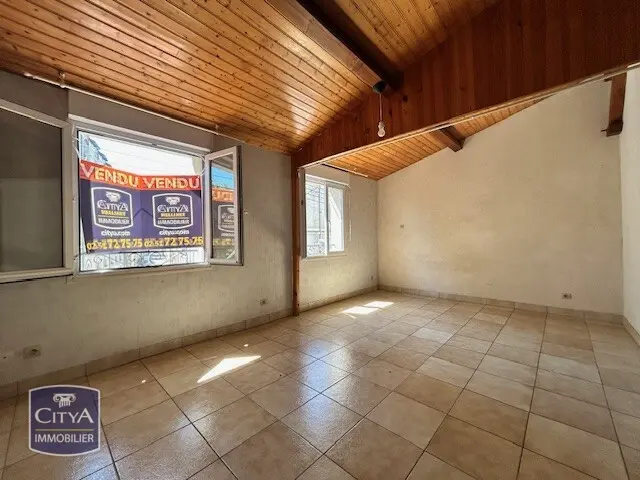 Photo 1 Appartement 1 pièce 65m²