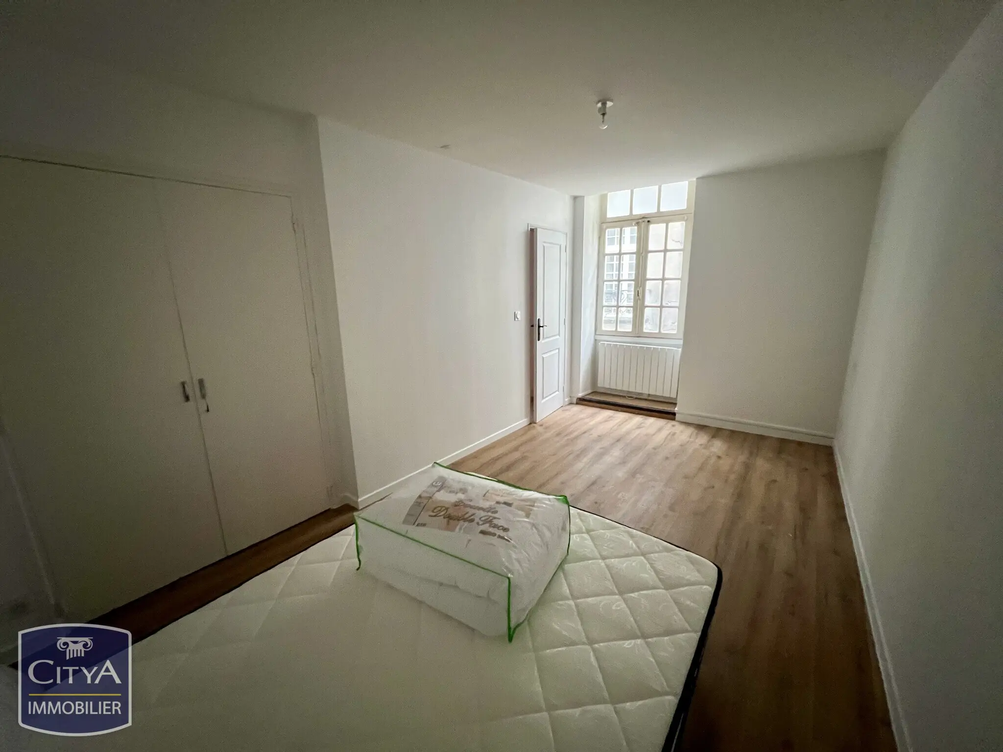 Photo 2 Appartement 1 pièce 32.38m²