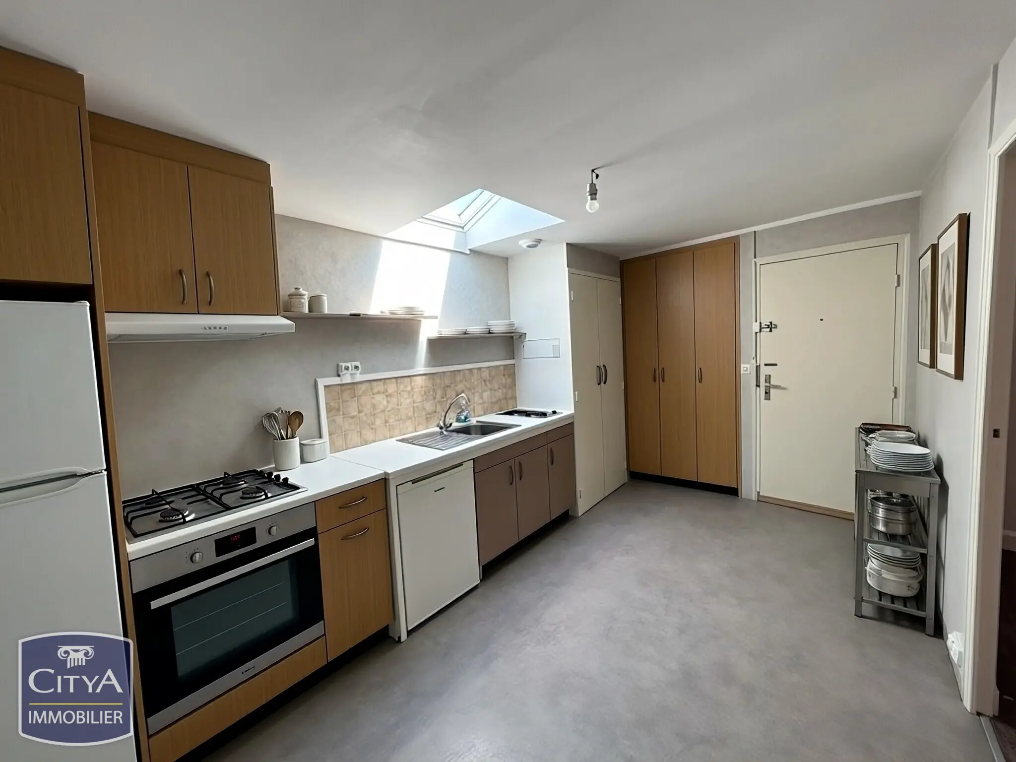 Photo 2 Appartement 1 pièce 28m²