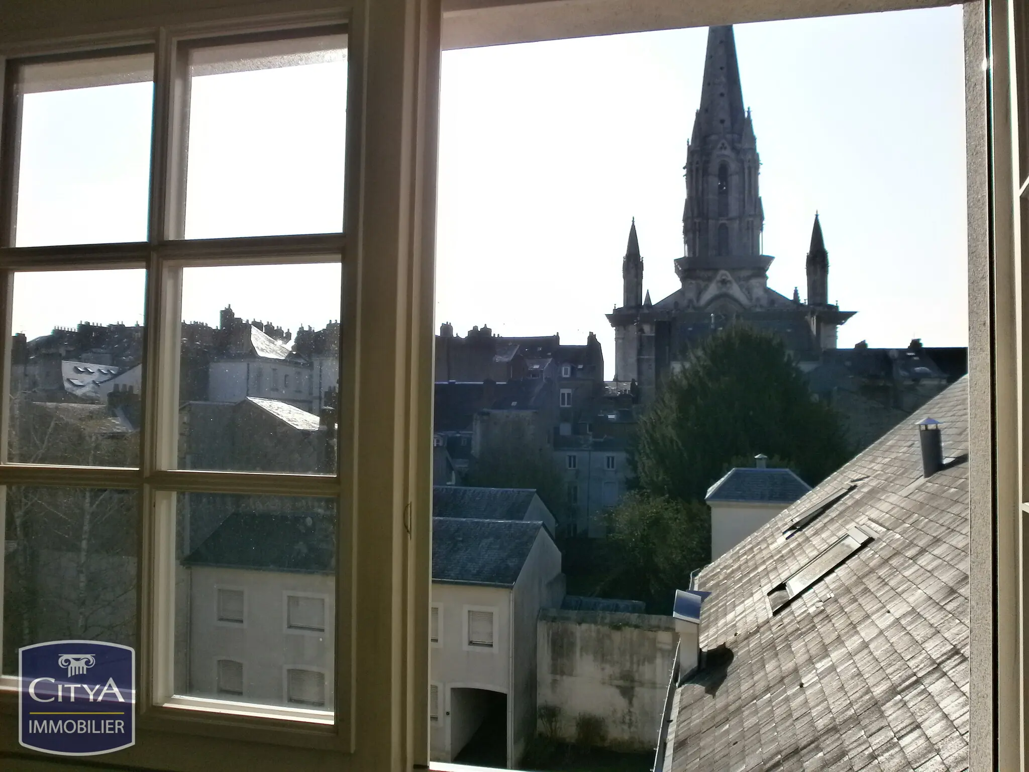 Photo 1 Appartement 1 pièce 21.56m²