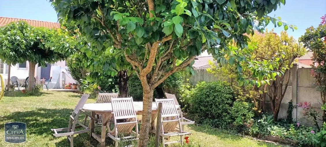 Photo 1 Maison 4 pièces 114m²