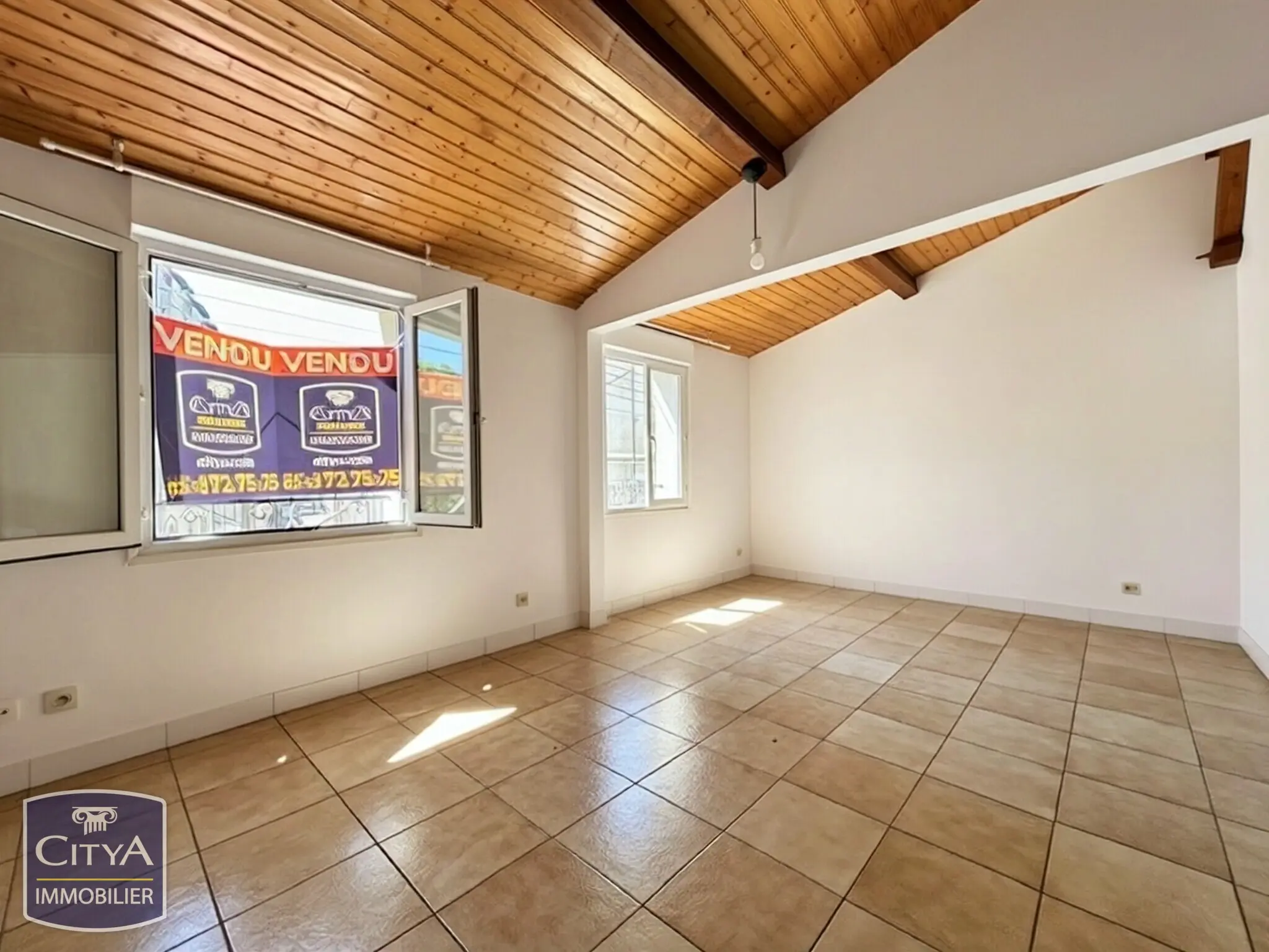 Photo 2 Appartement 1 pièce 65m²