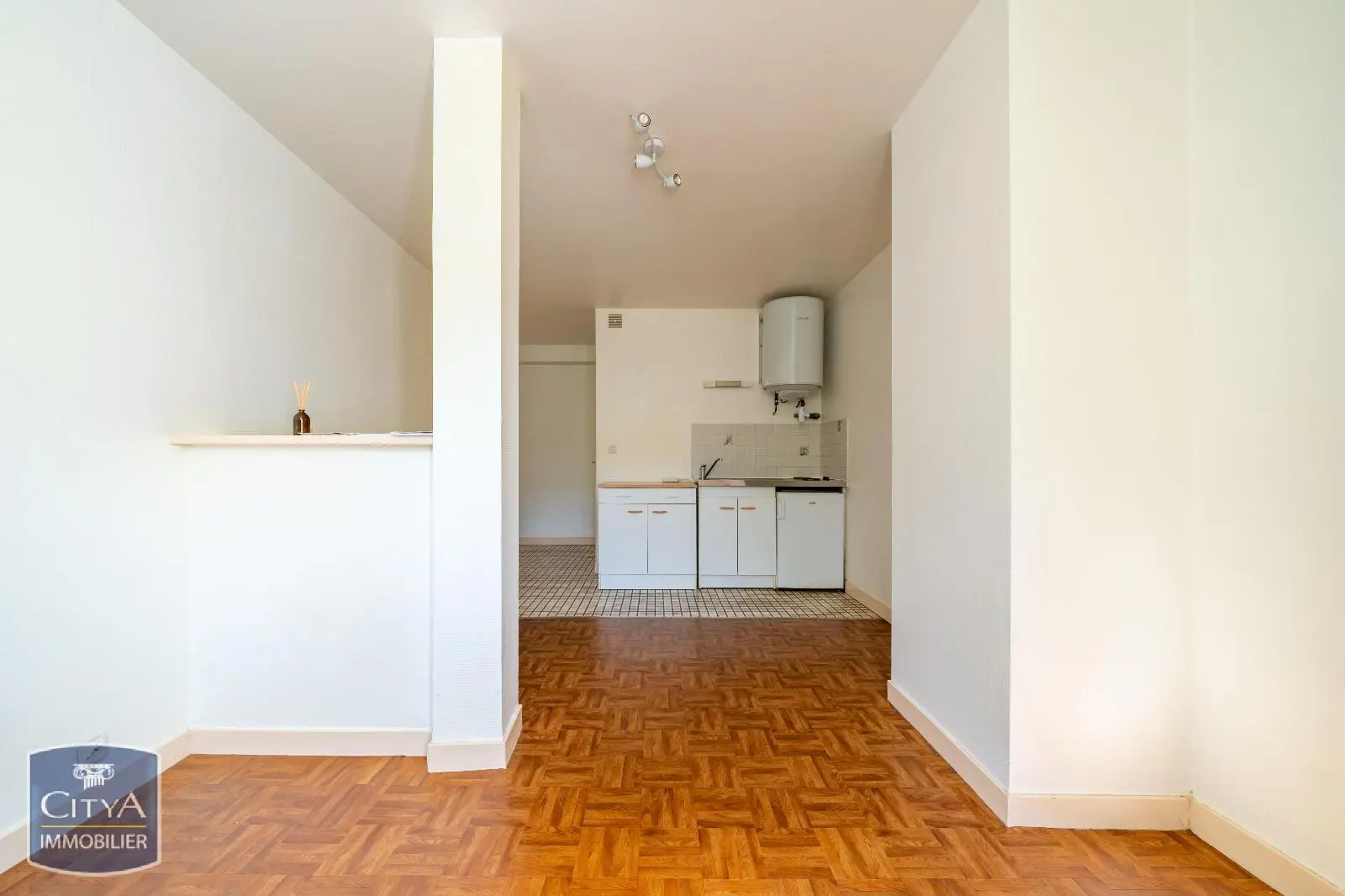 Photo 2 Appartement 1 pièce 22.46m²