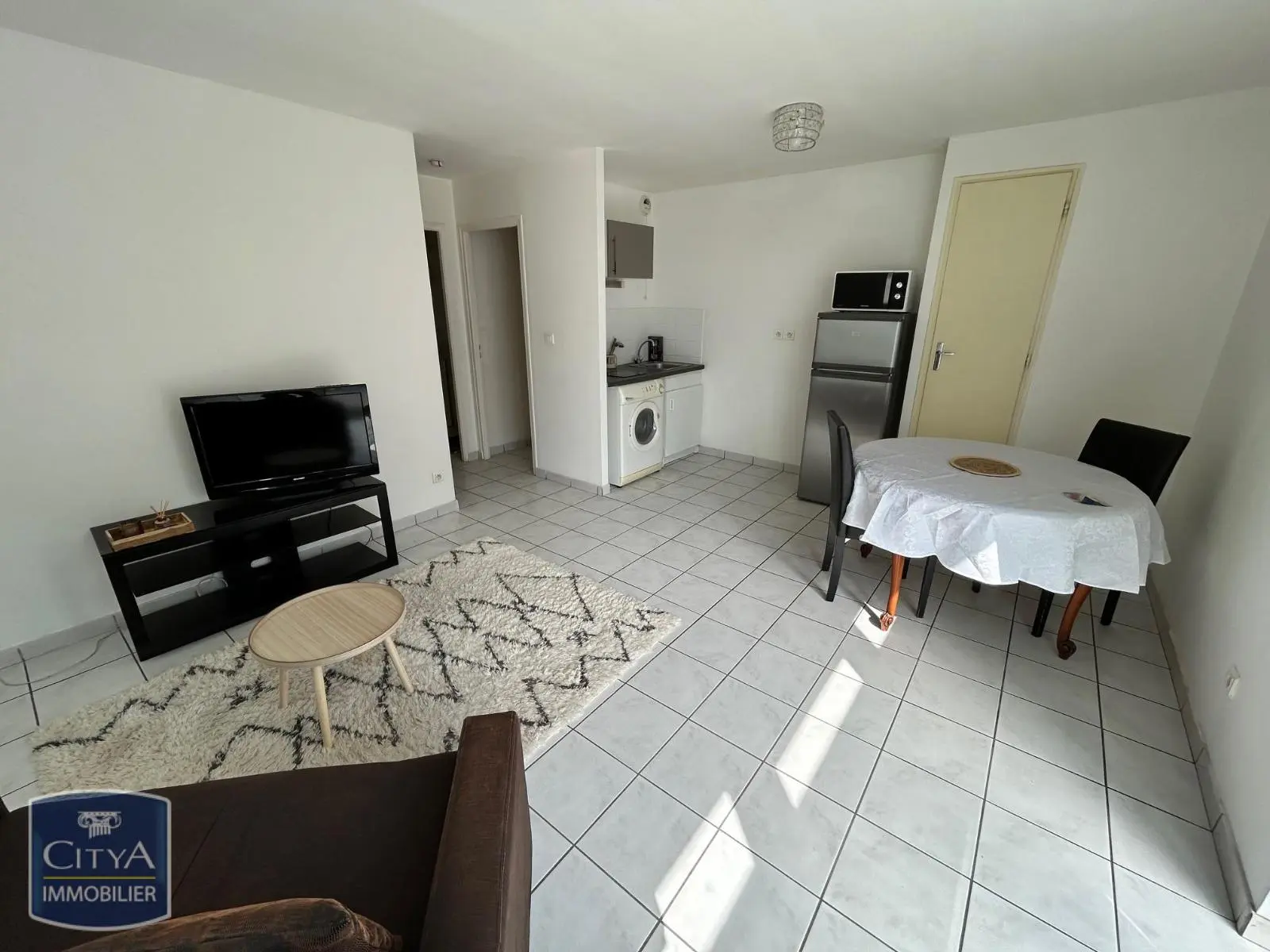 Photo 2 Appartement 1 pièce 33.76m²