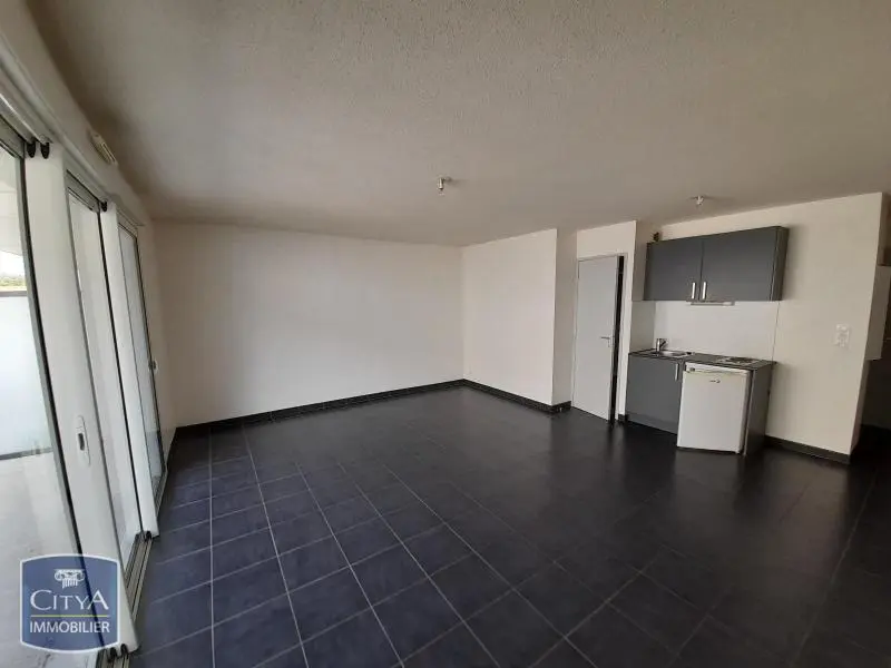Photo 2 Appartement 1 pièce 32.1m²