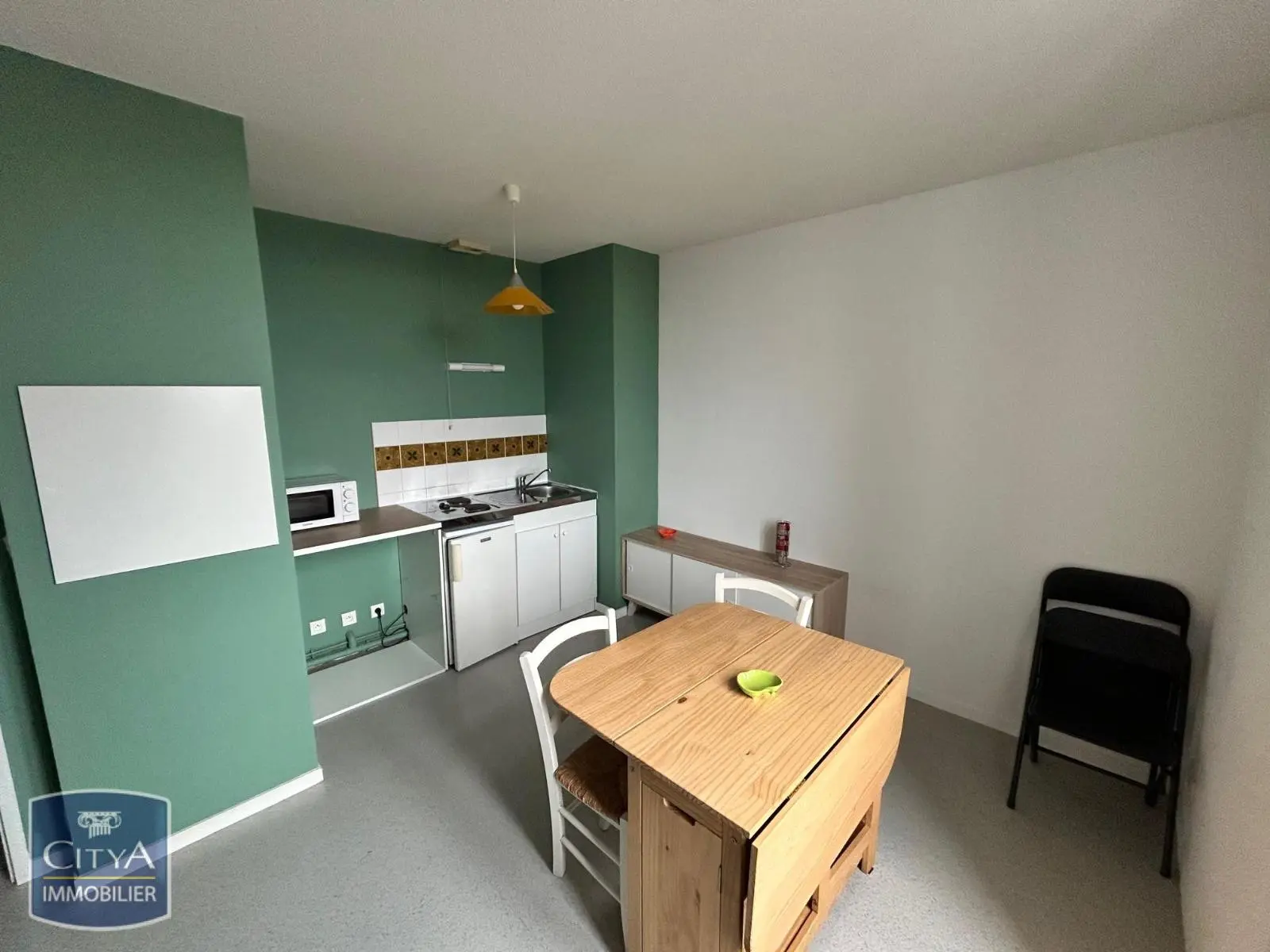 Photo 2 Appartement 1 pièce 21.58m²