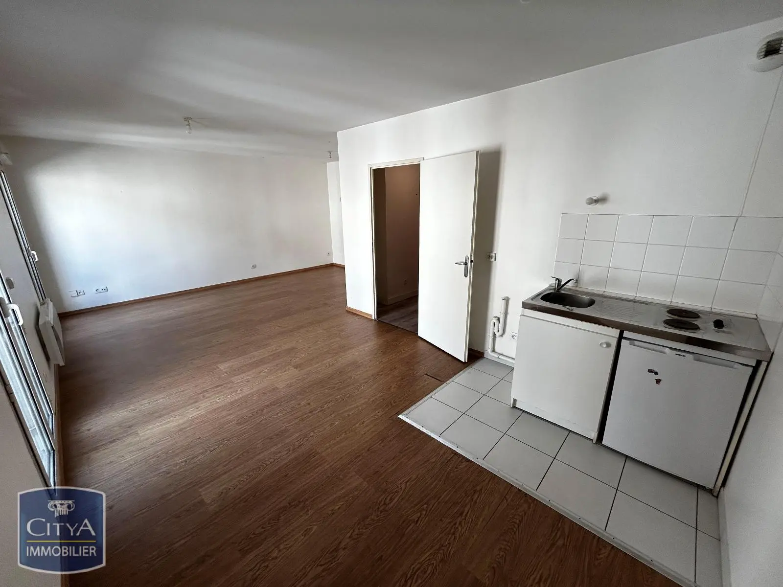 Photo 2 Appartement 1 pièce 38.42m²
