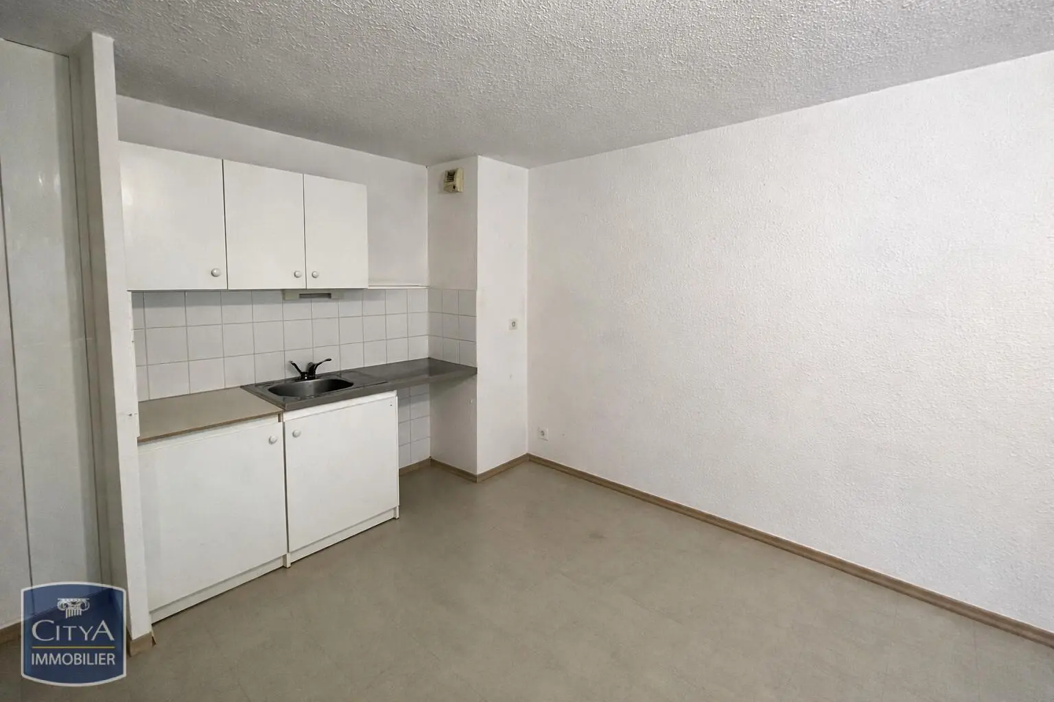 Photo 2 Appartement 2 pièces 41.88m²