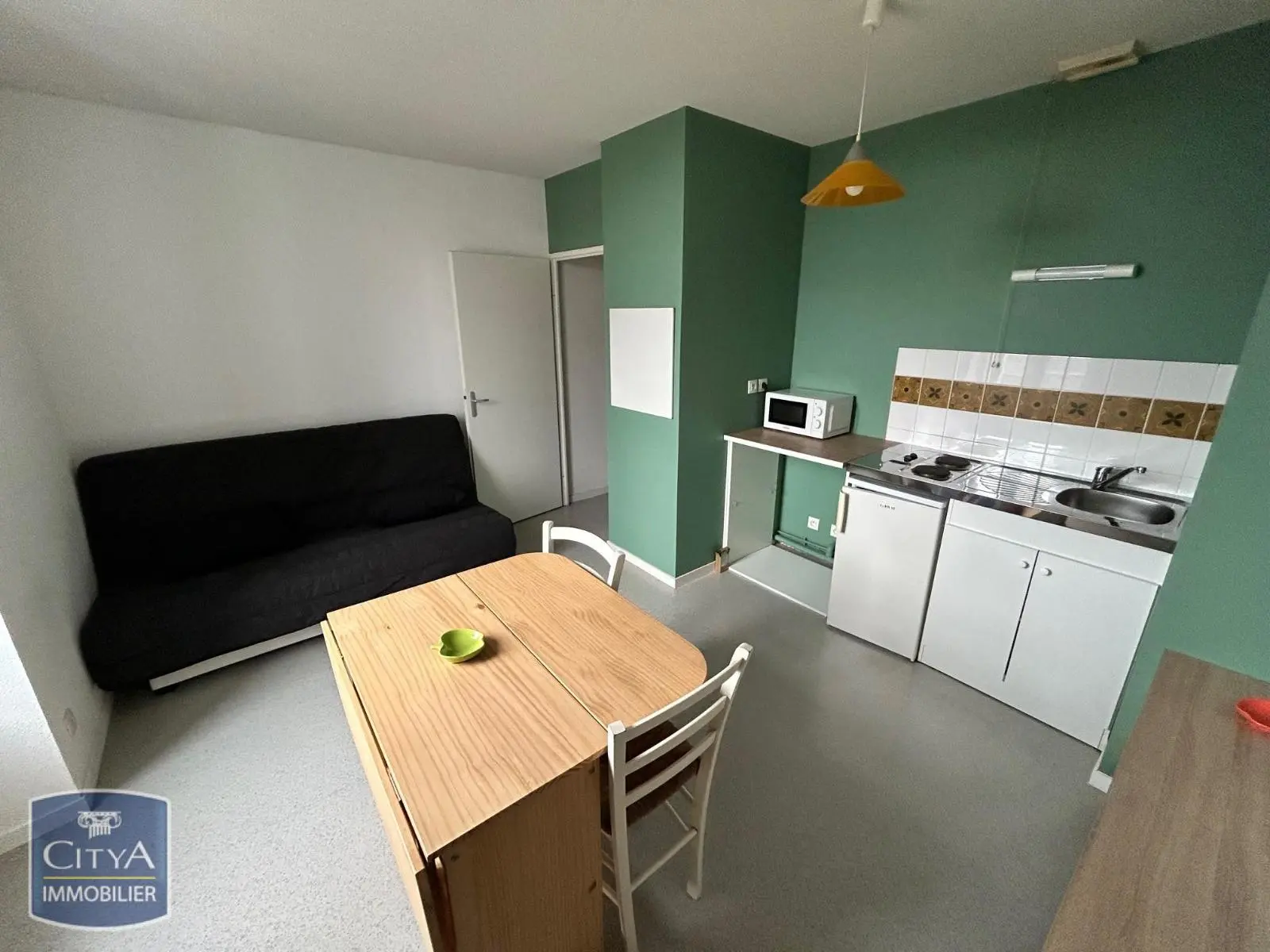 Photo 2 Appartement 1 pièce 21.58m²