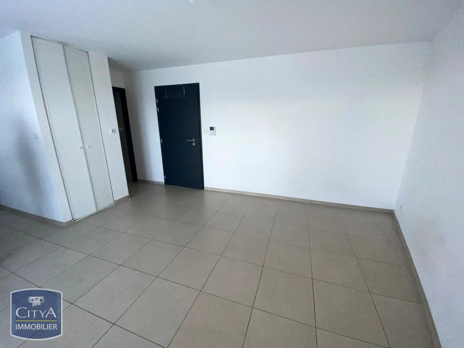 Photo 1 Appartement 1 pièce 25.55m²
