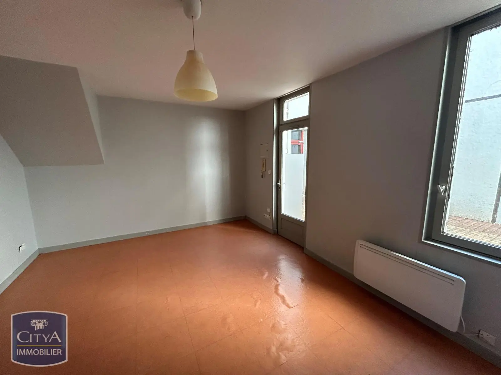 Photo 2 Appartement 1 pièce 22.39m²