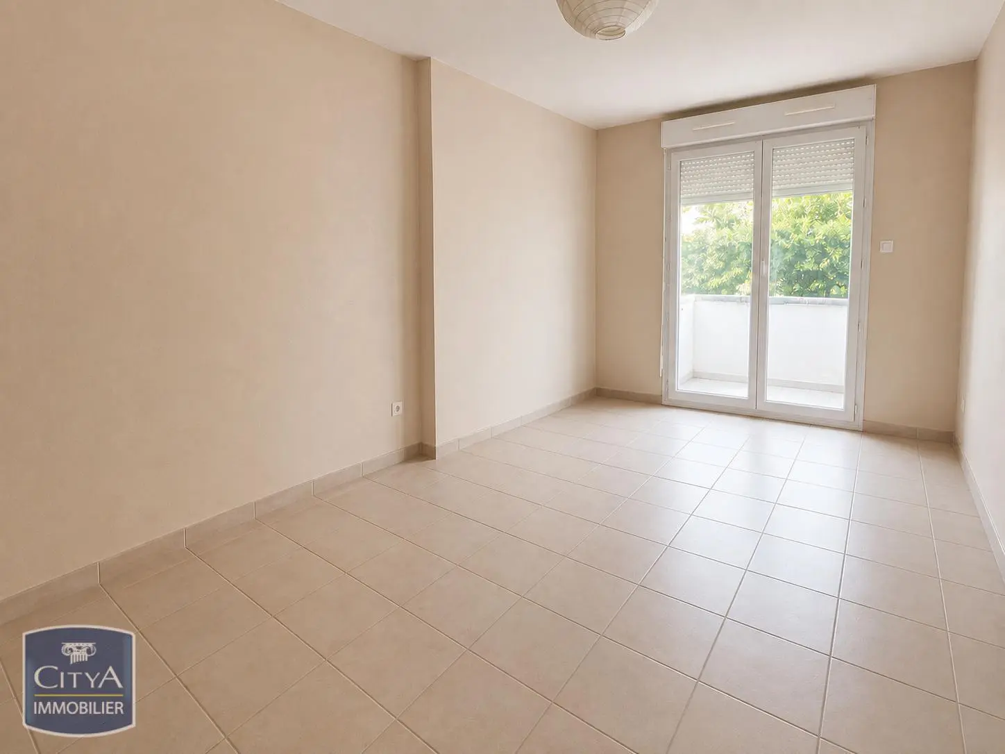 Photo 1 Appartement 1 pièce 28.38m²
