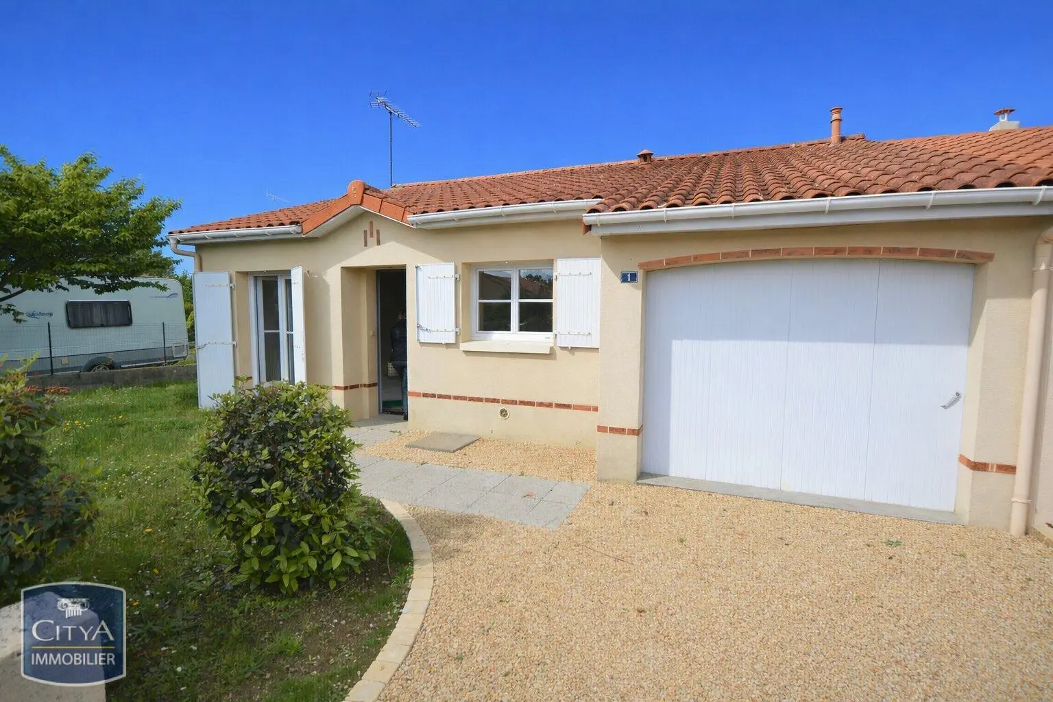 Photo 1 Maison 4 pièces 76.5m²