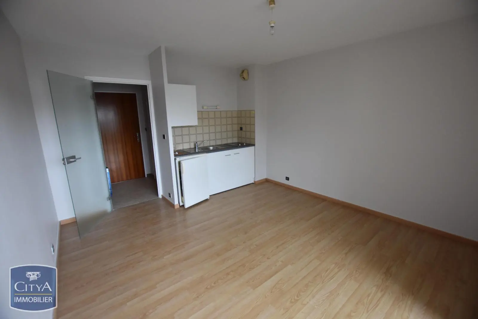 Photo 2 Appartement 1 pièce 21.16m²