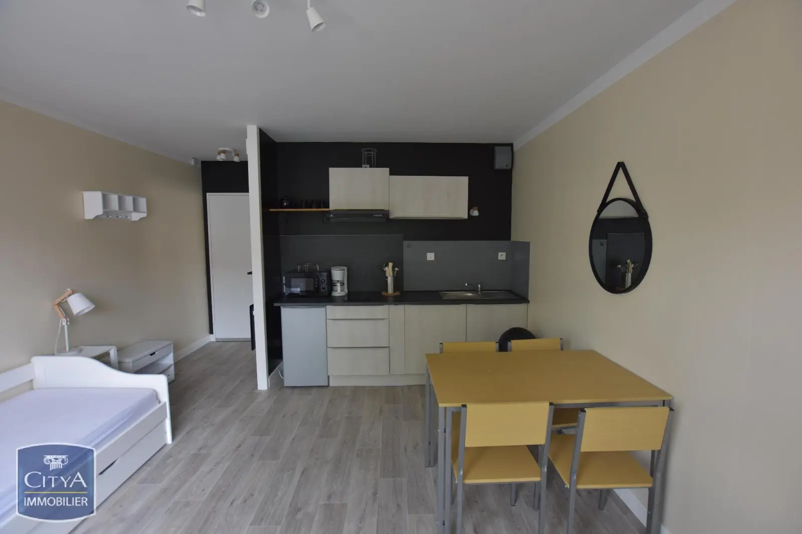 Photo 3 Appartement 1 pièce 23.99m²