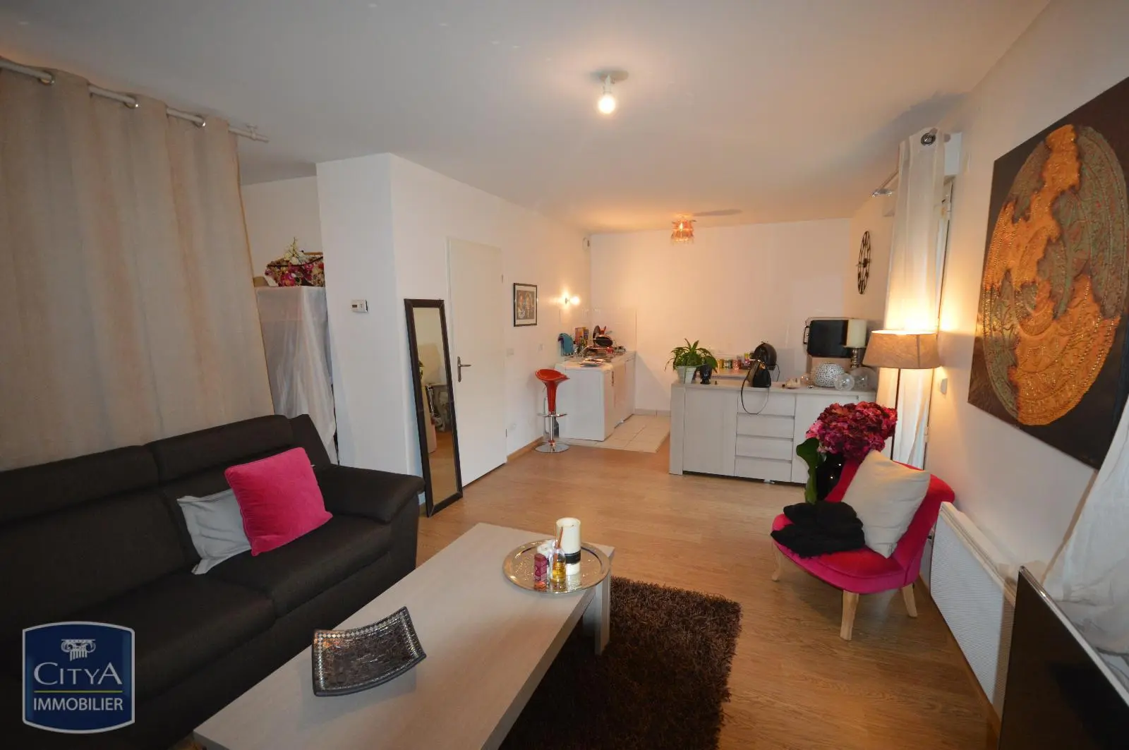 CHOLET CENTRE VILLE LOCATION T1 PARKING