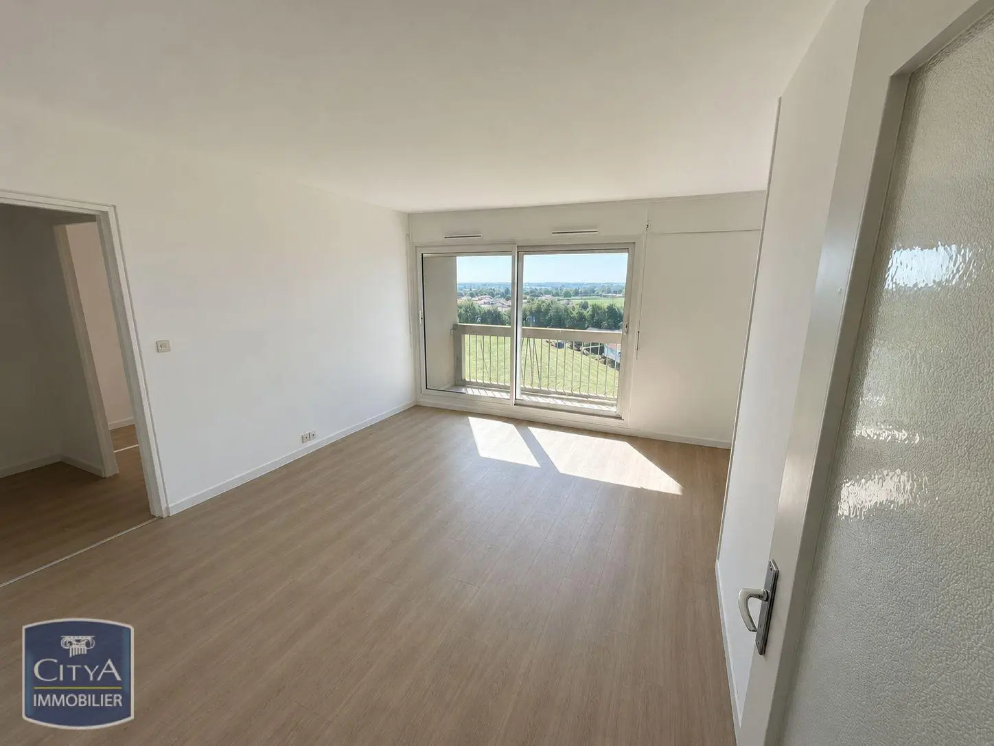 Photo 2 Appartement 2 pièces 54m²