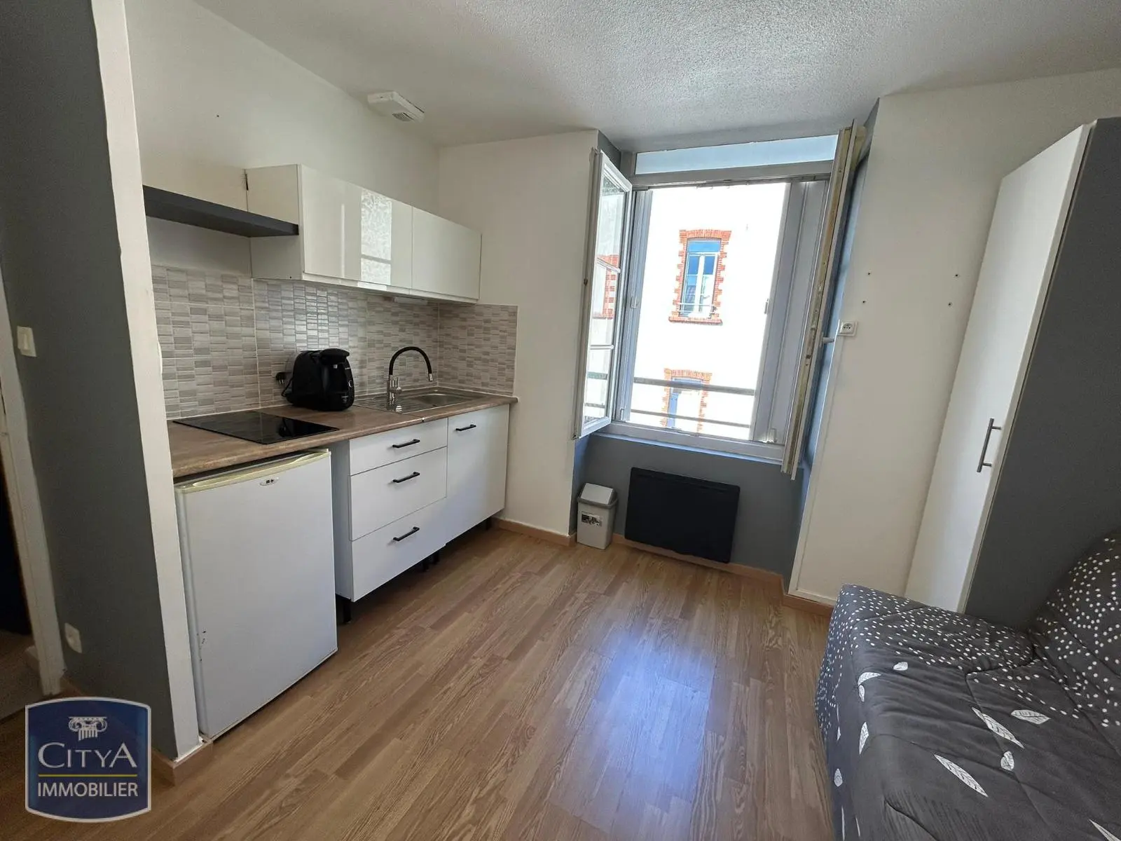 Photo 1 Appartement 1 pièce 15.03m²