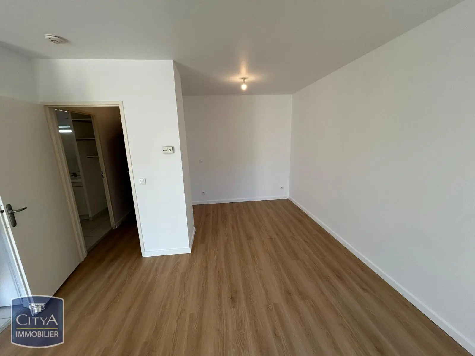 Photo 3 Appartement 1 pièce 34.96m²