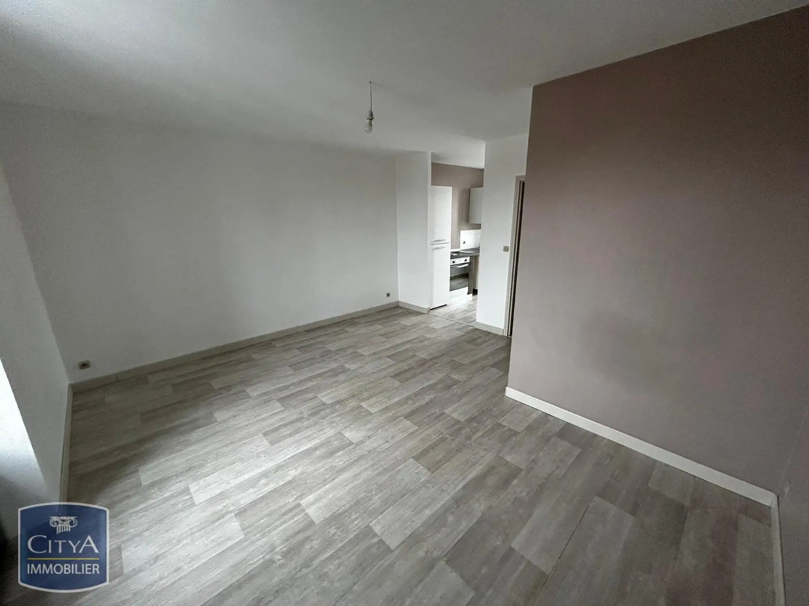 Photo 1 Appartement 1 pièce 28.5m²