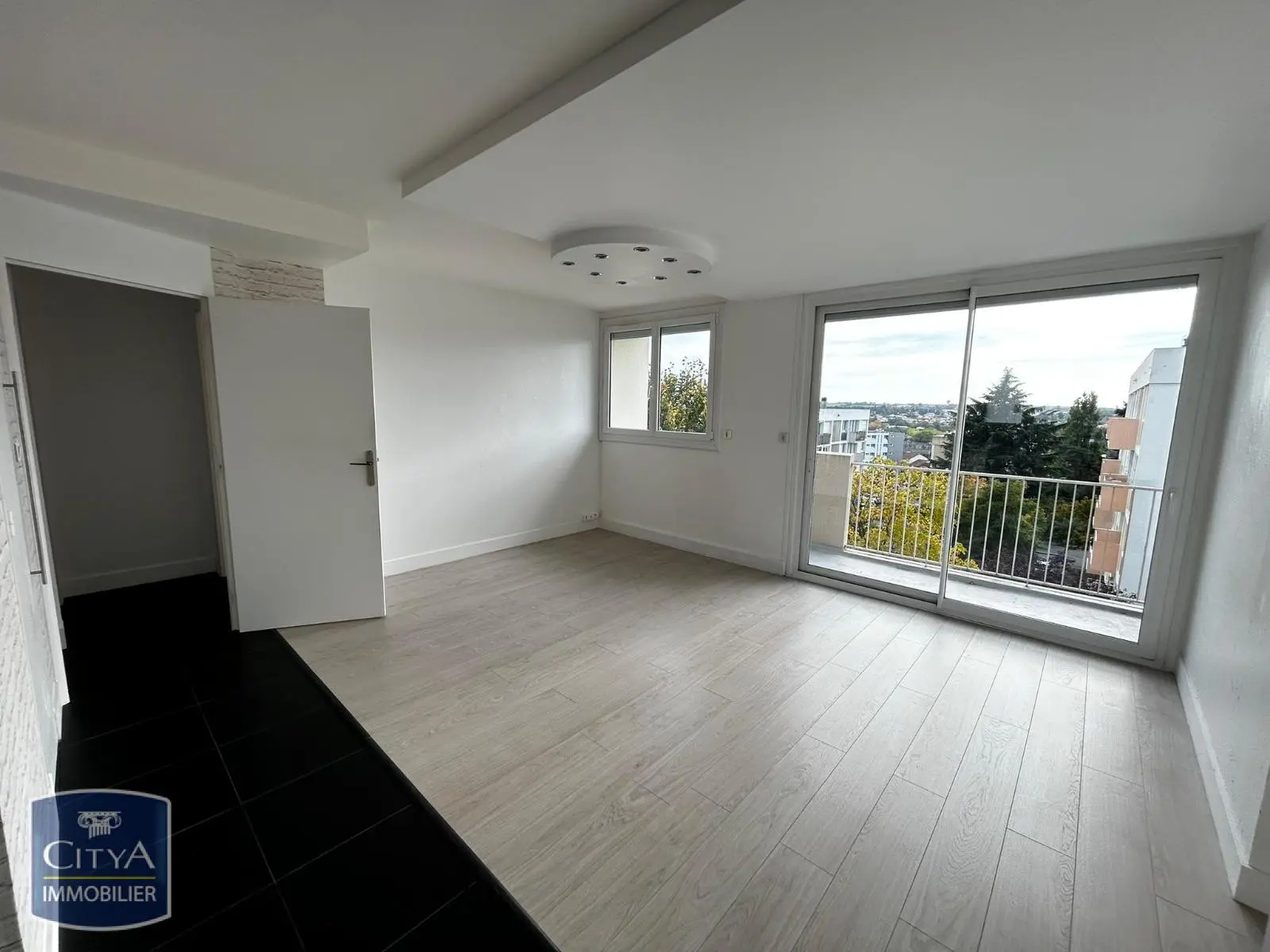 Photo 3 Appartement 4 pièces 65.96m²