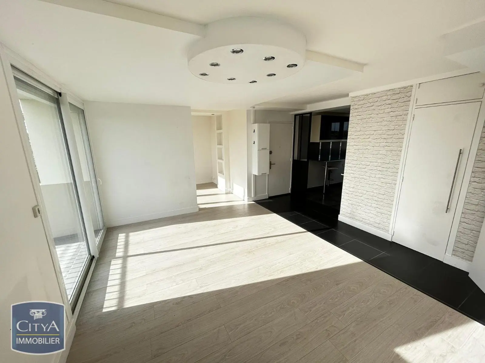 Photo 1 Appartement 4 pièces 65.96m²