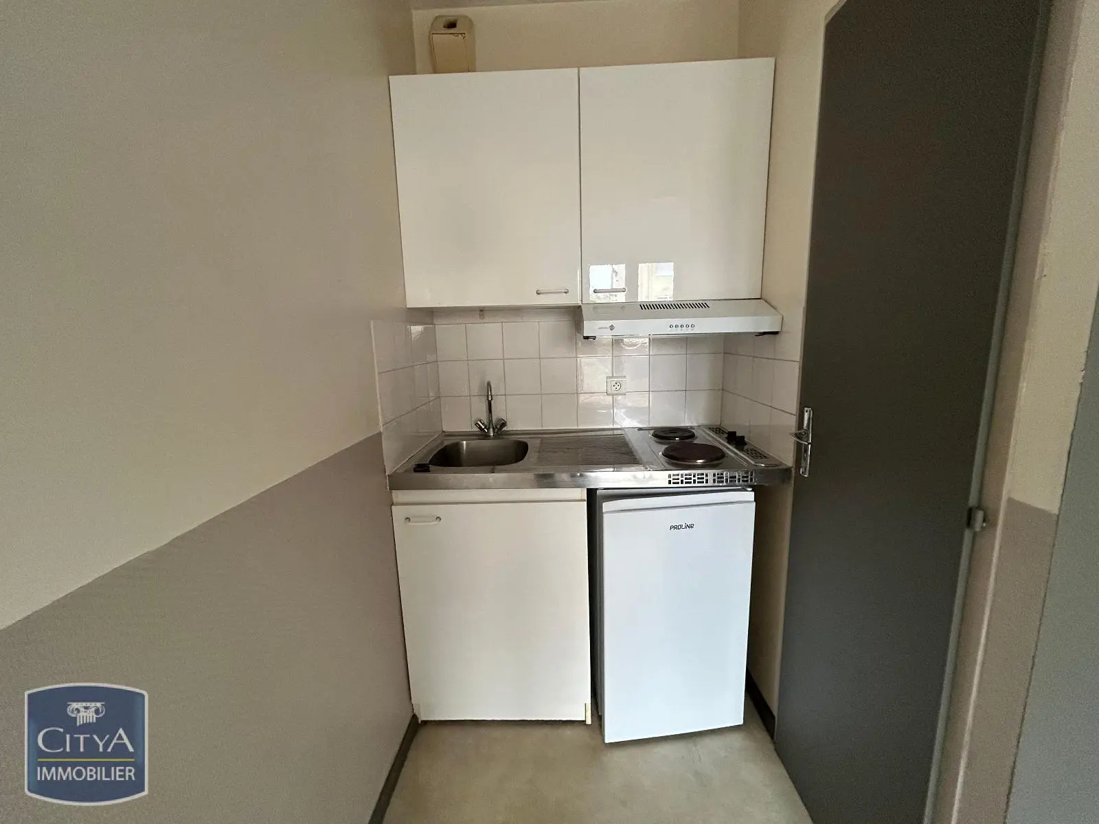 Photo 3 Appartement 1 pièce 19.67m²