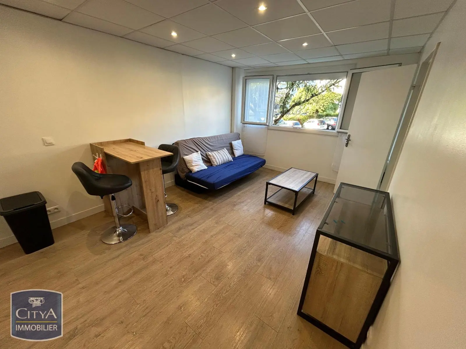 Photo 1 Appartement 1 pièce 28.53m²
