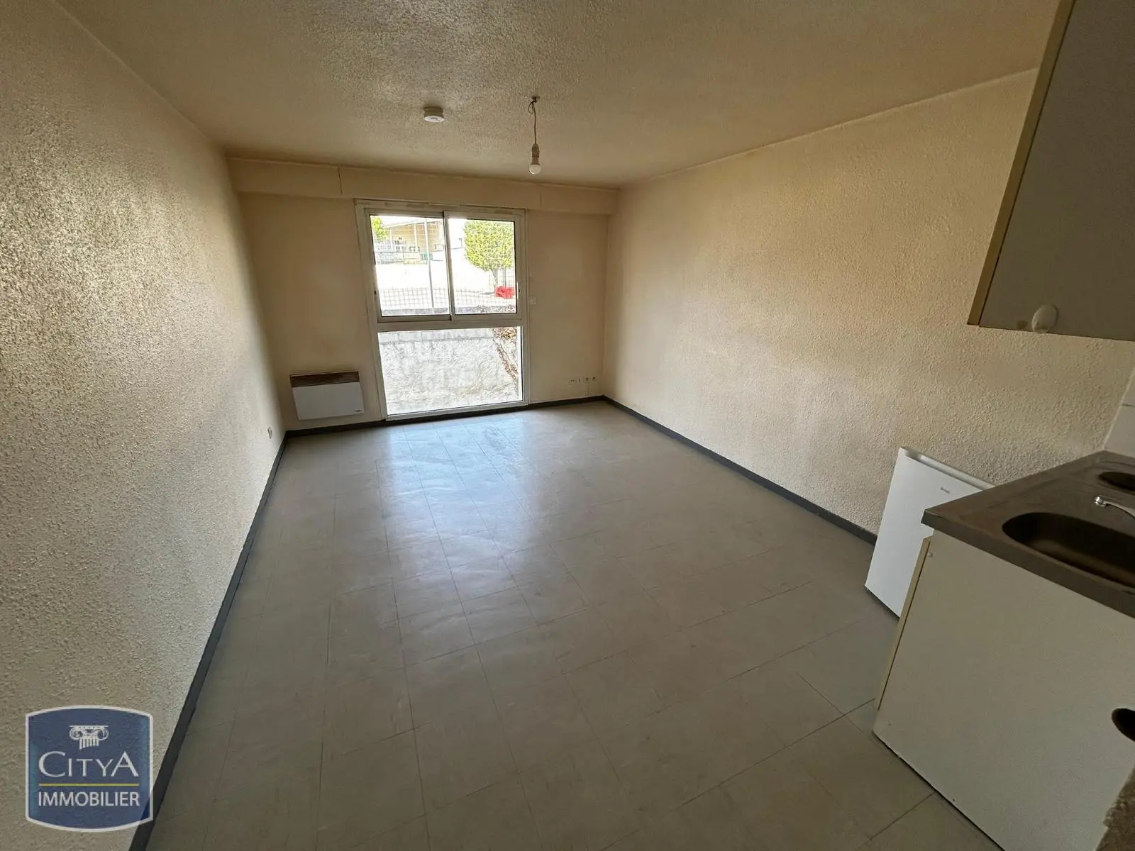 Photo 2 Appartement 1 pièce 24.43m²